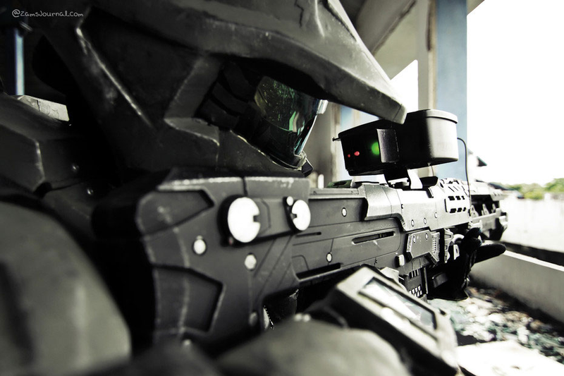 Illustration for article titled Master Chief Is Real, Takes Nice Pictures